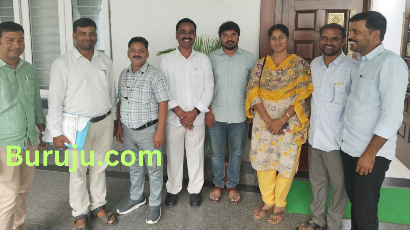 అక్టోబరు 30వ తేదీన సచివాలయంలో కార్యదర్శుల  సంఘ నాయకులు